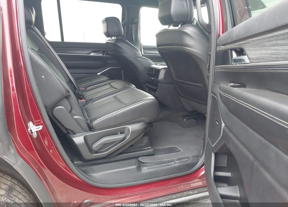 2024 JEEP WAGONEER SERIES II 4X4 VIN: 1C4SJVBP1RS132599