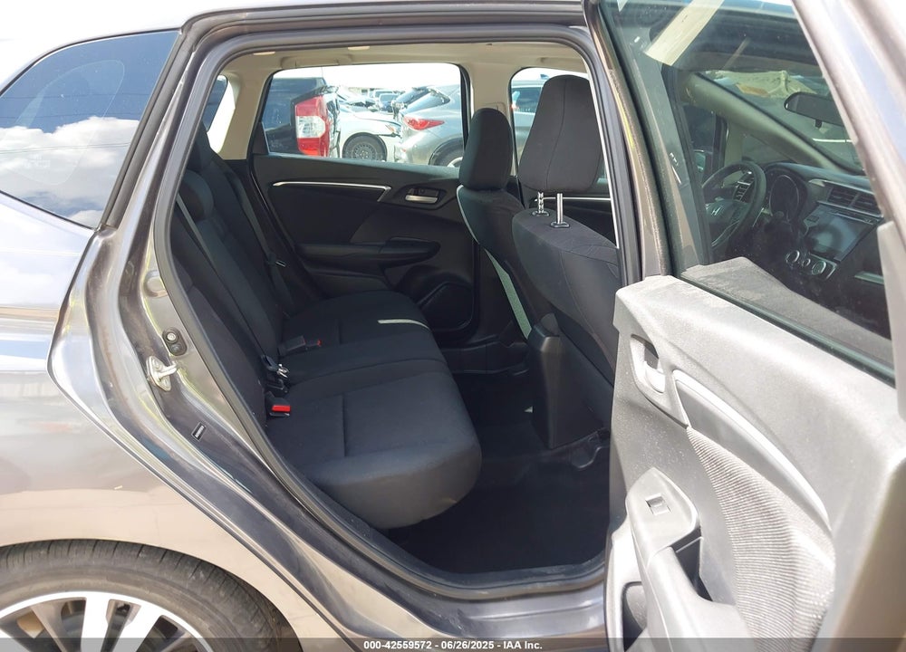 2015 HONDA FIT VIN: 3HGGK5H89FM758748