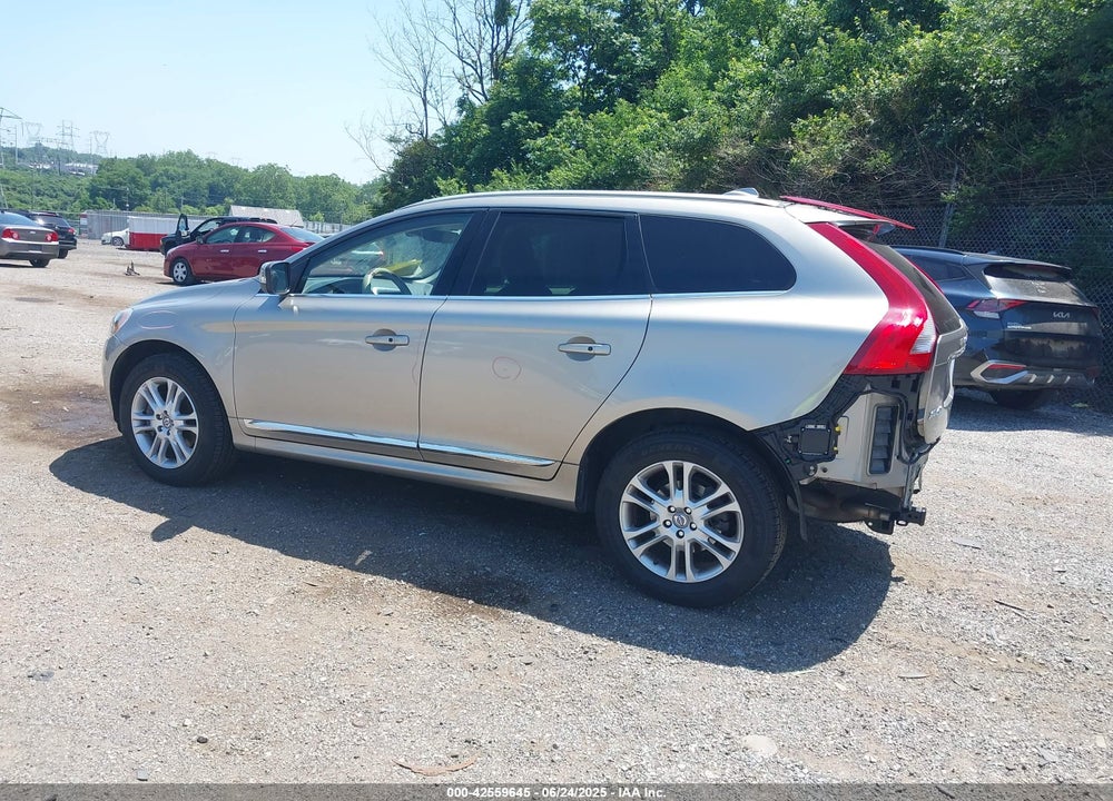 2015 VOLVO XC60 VIN: YV4612RK5F2677952
