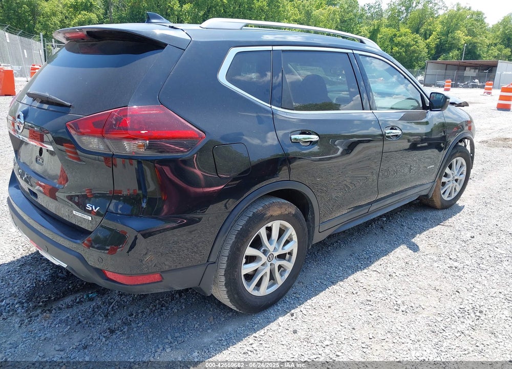 2019 NISSAN ROGUE VIN: 5N1ET2MT4KC706561