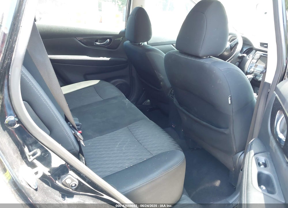 2019 NISSAN ROGUE VIN: 5N1ET2MT4KC706561
