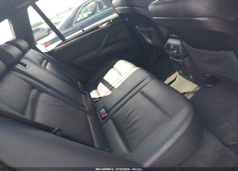 2012 BMW X5 VIN: 5UXZW0C56CL664575