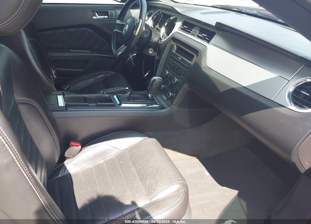 2014 FORD MUSTANG VIN: 1ZVBP8AM8E5297868