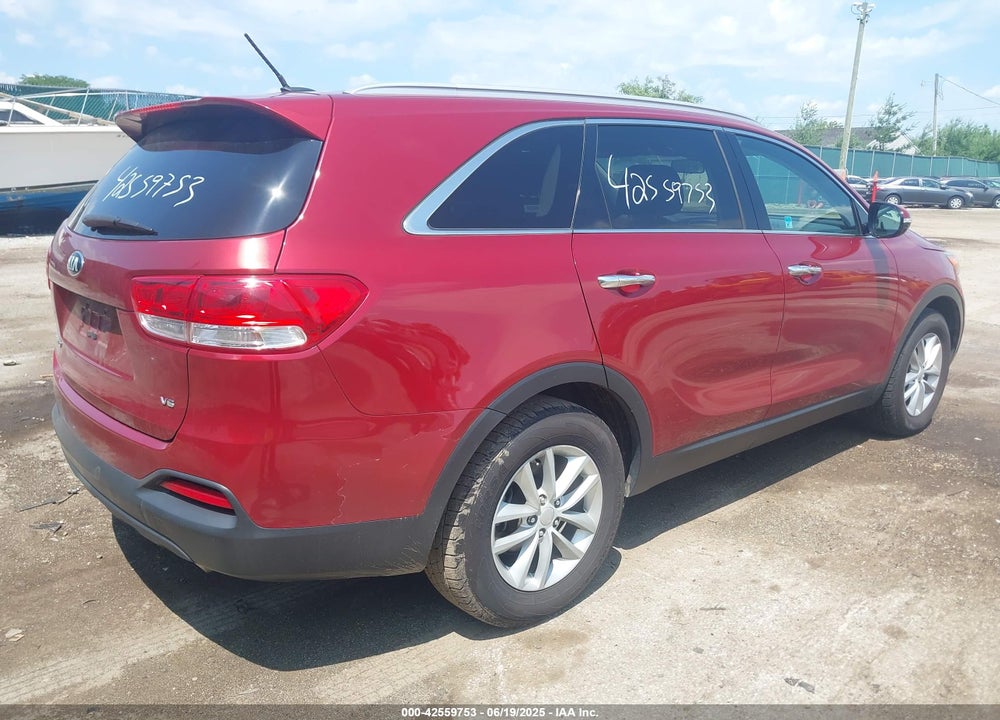 2016 KIA SORENTO VIN: 5XYPG4A52GG138686