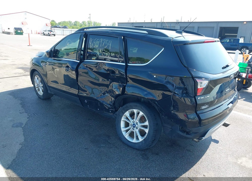 2017 FORD ESCAPE VIN: 1FMCU9GD7HUC63570
