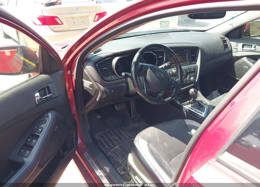 2012 KIA OPTIMA VIN: 5XXGR4A62CG004701