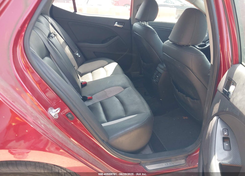 2012 KIA OPTIMA VIN: 5XXGR4A62CG004701