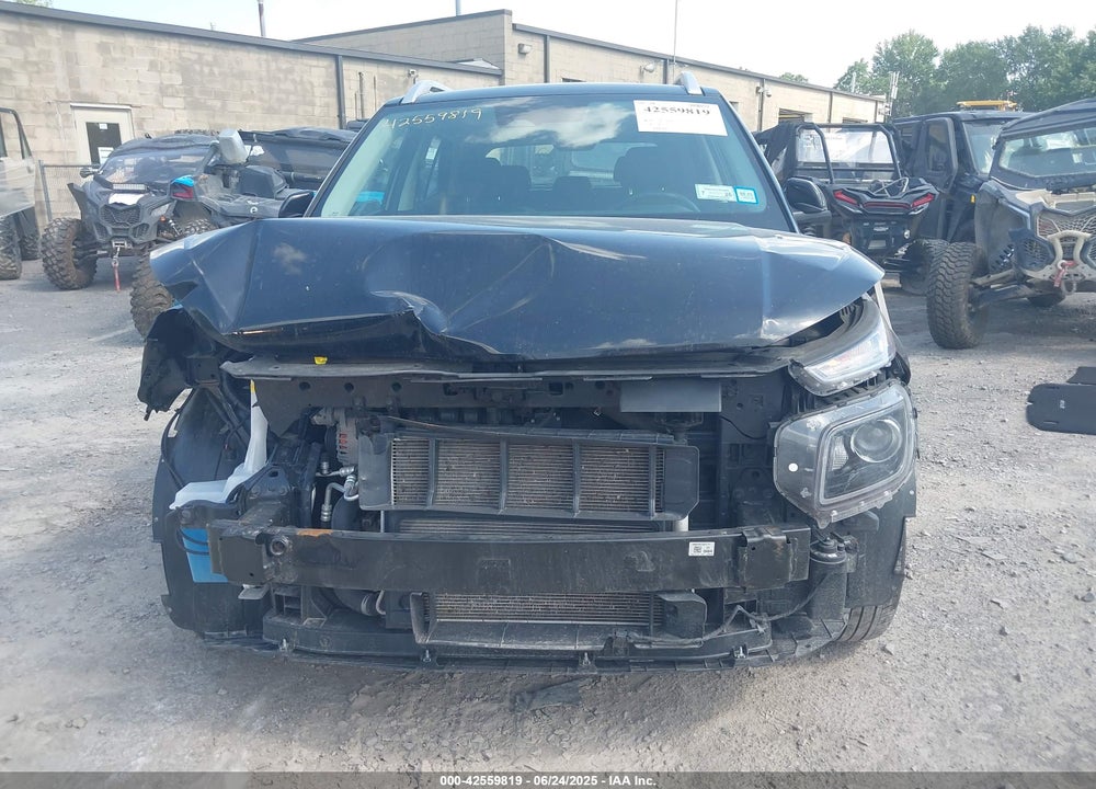 2024 HYUNDAI VENUE SEL VIN: KMHRC8A32RU317107