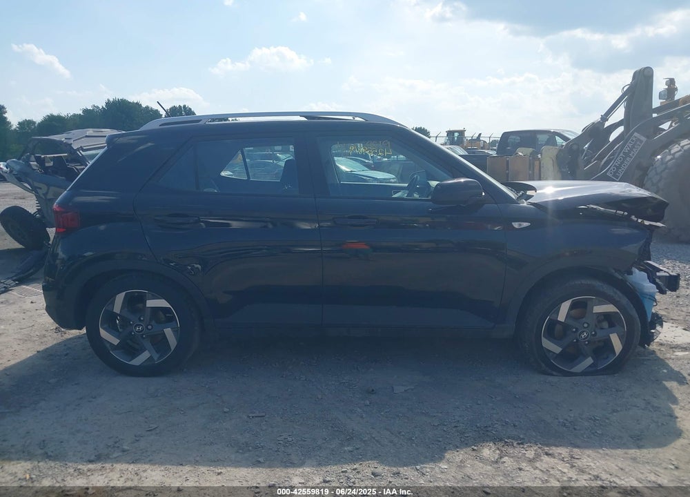 2024 HYUNDAI VENUE SEL VIN: KMHRC8A32RU317107