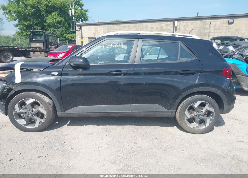 2024 HYUNDAI VENUE SEL VIN: KMHRC8A32RU317107
