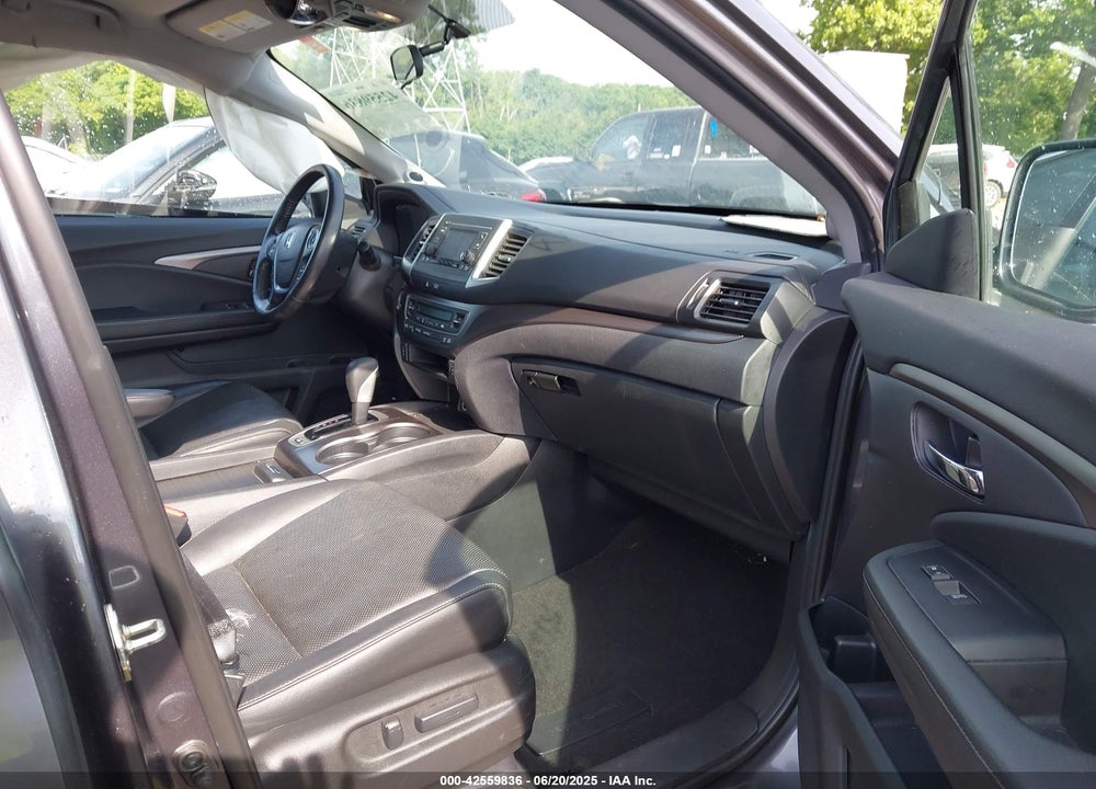 2019 HONDA RIDGELINE VIN: 5FPYK3F5XKB049087