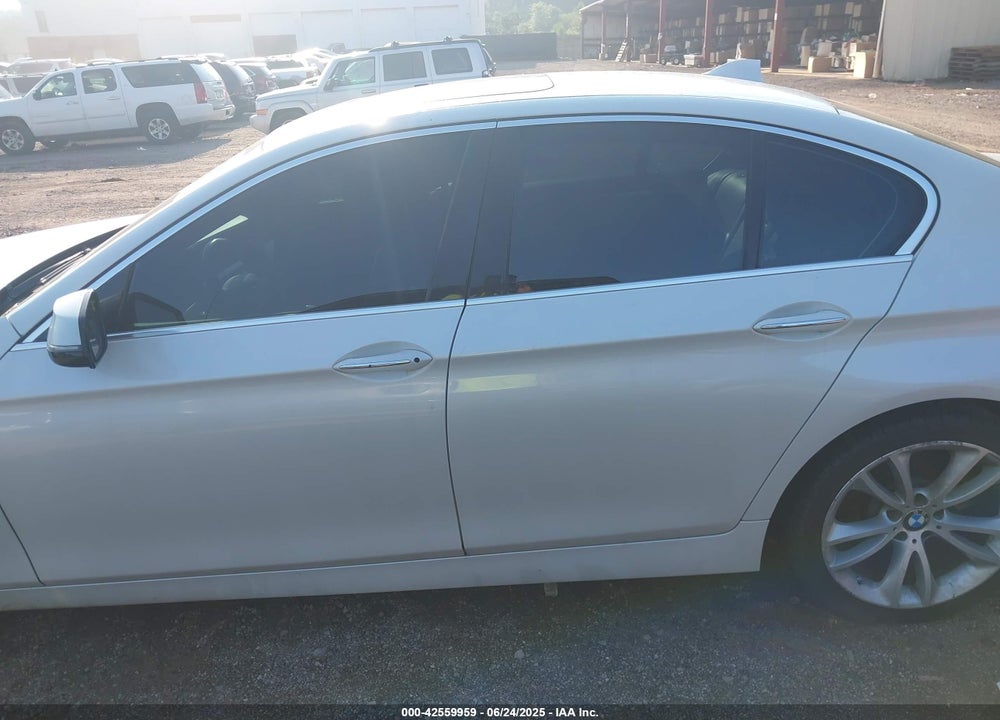 2015 BMW 535I VIN: WBA5B1C56FG127068
