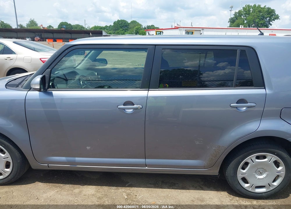 2011 SCION XB VIN: JTLZE4FE0B1121986