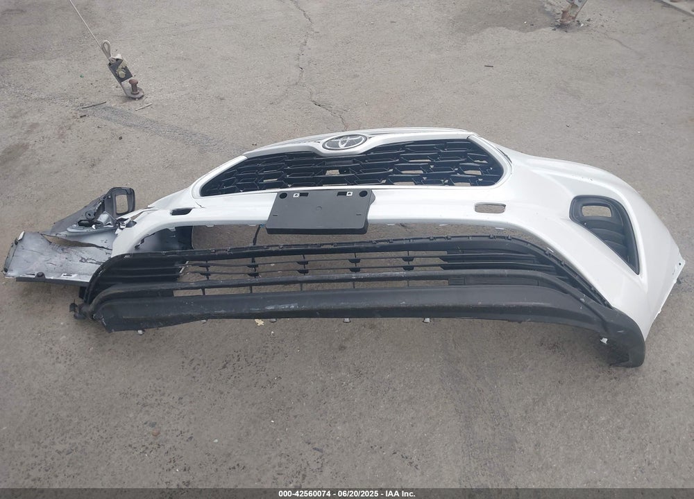 2024 TOYOTA HIGHLANDER VIN: 5TDKDRBH7RS538841