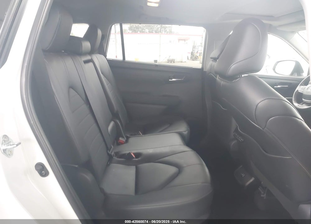 2024 TOYOTA HIGHLANDER VIN: 5TDKDRBH7RS538841
