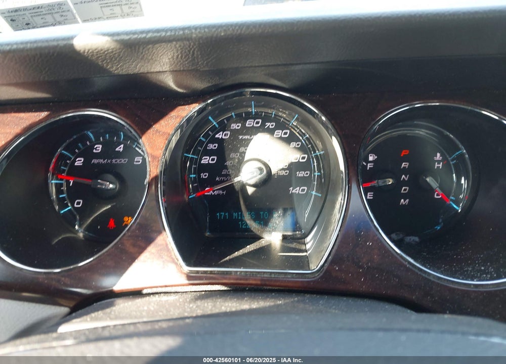 2011 FORD TAURUS VIN: 1FAHP2EW5BG190790