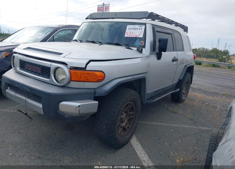 2007 TOYOTA FJ CRUISER VIN: JTEBU11F870041827