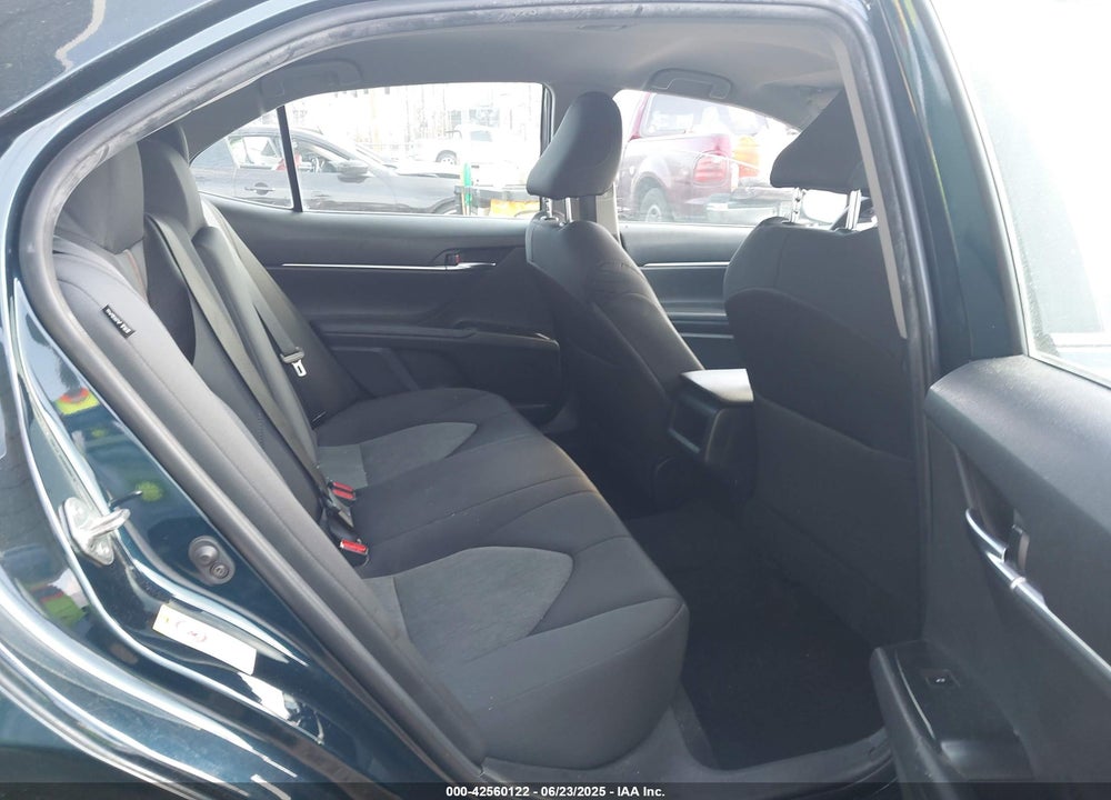 2018 TOYOTA CAMRY VIN: 4T1B11HK7JU620139