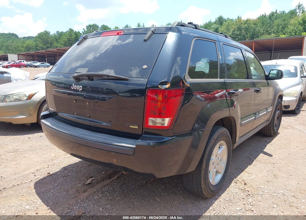 2007 JEEP GRAND CHEROKEE VIN: 1J8HS48P17C535572