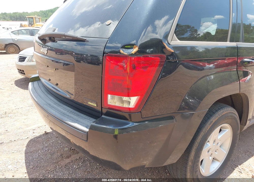 2007 JEEP GRAND CHEROKEE VIN: 1J8HS48P17C535572