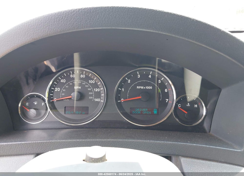 2007 JEEP GRAND CHEROKEE VIN: 1J8HS48P17C535572