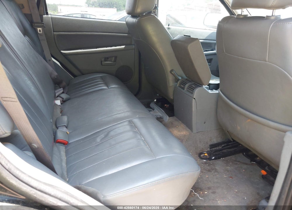 2007 JEEP GRAND CHEROKEE VIN: 1J8HS48P17C535572