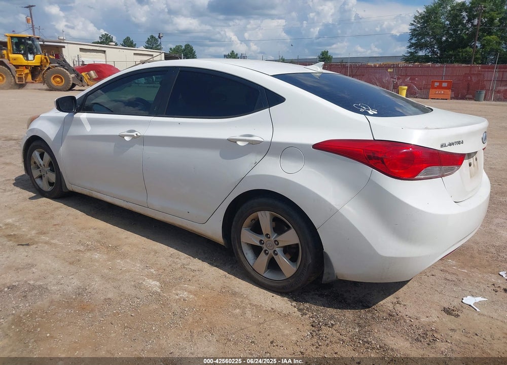 2013 HYUNDAI ELANTRA VIN: 5NPDH4AE8DH336600