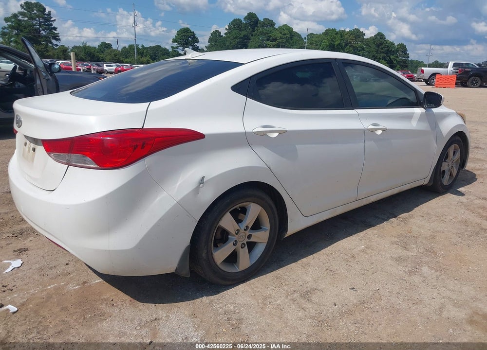 2013 HYUNDAI ELANTRA VIN: 5NPDH4AE8DH336600