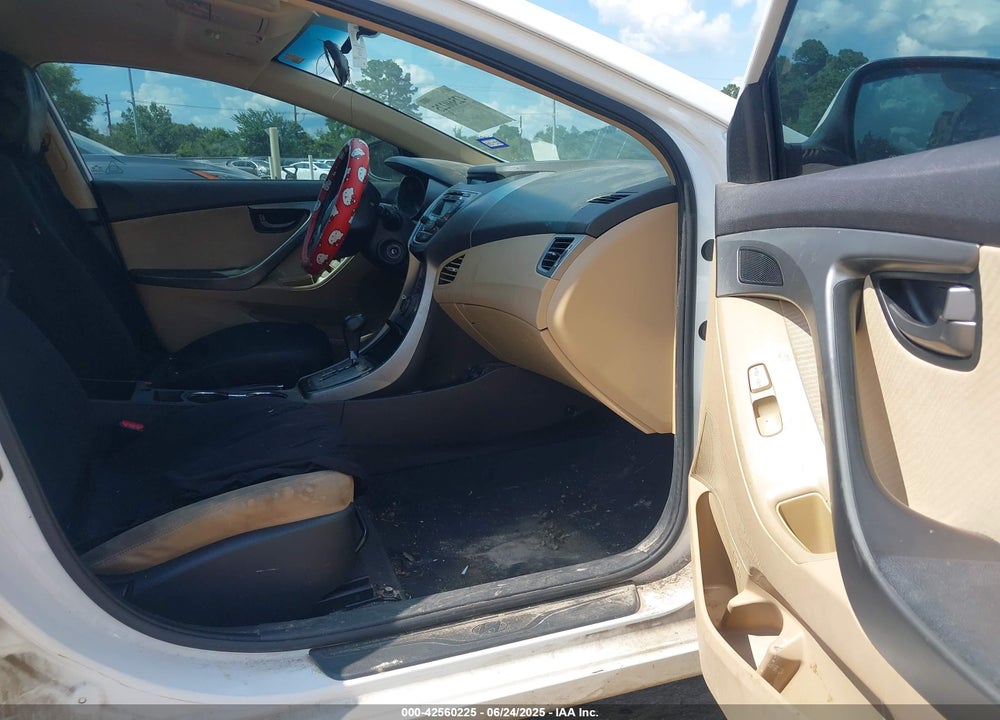 2013 HYUNDAI ELANTRA VIN: 5NPDH4AE8DH336600
