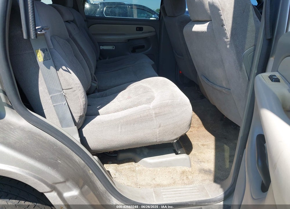 2002 CHEVROLET TAHOE LS VIN: 1GNEK13Z42J275679