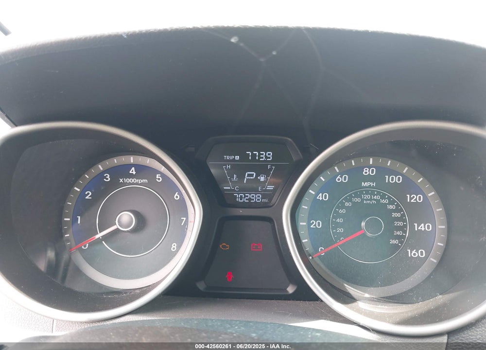 2015 HYUNDAI ELANTRA VIN: KMHDH4AE8FU263538