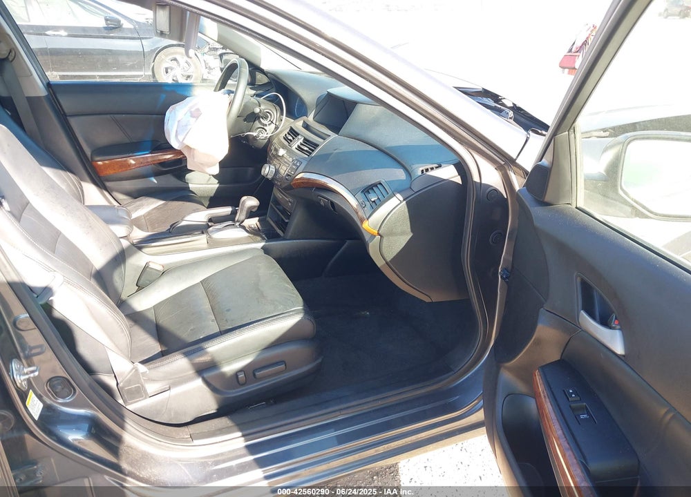 2012 HONDA ACCORD 2.4 EX-L VIN: 1HGCP2F82CA224727