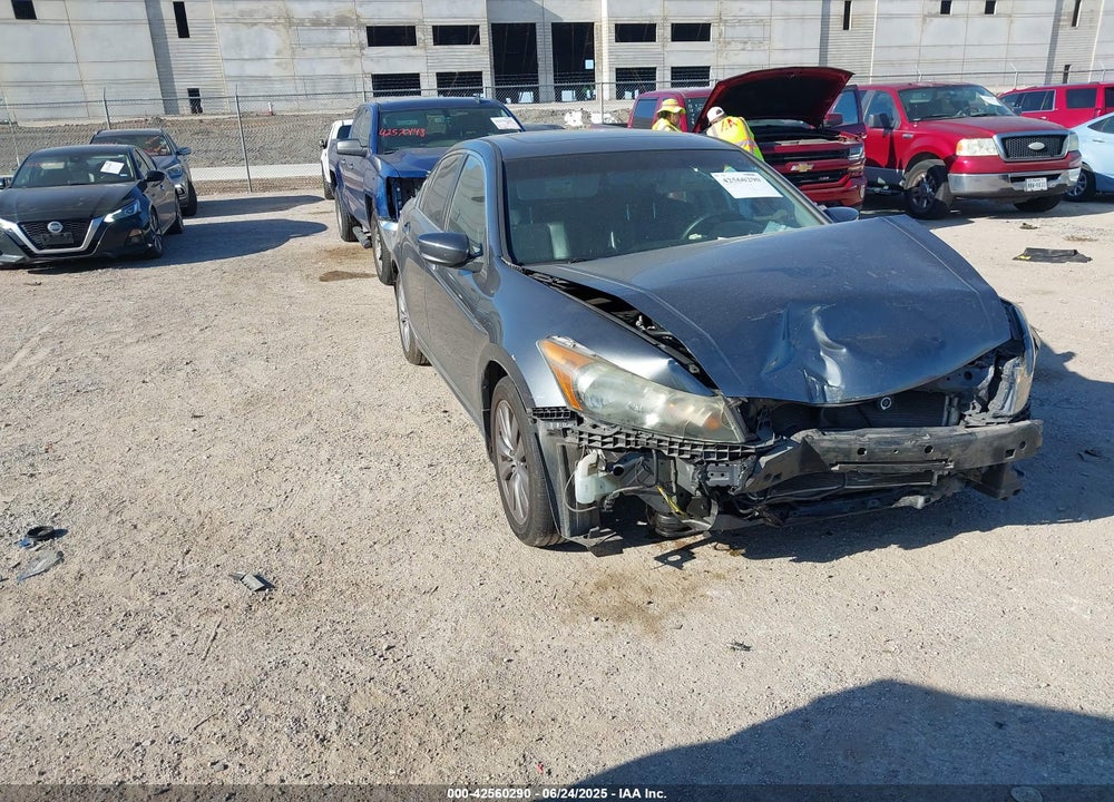 2012 HONDA ACCORD 2.4 EX-L VIN: 1HGCP2F82CA224727