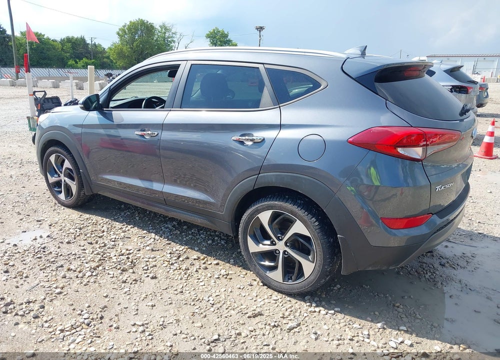 2016 HYUNDAI TUCSON LIMITED VIN: KM8J33A27GU111804