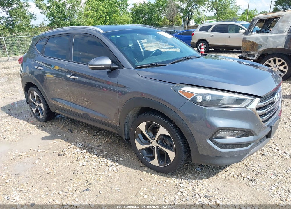 2016 HYUNDAI TUCSON LIMITED VIN: KM8J33A27GU111804