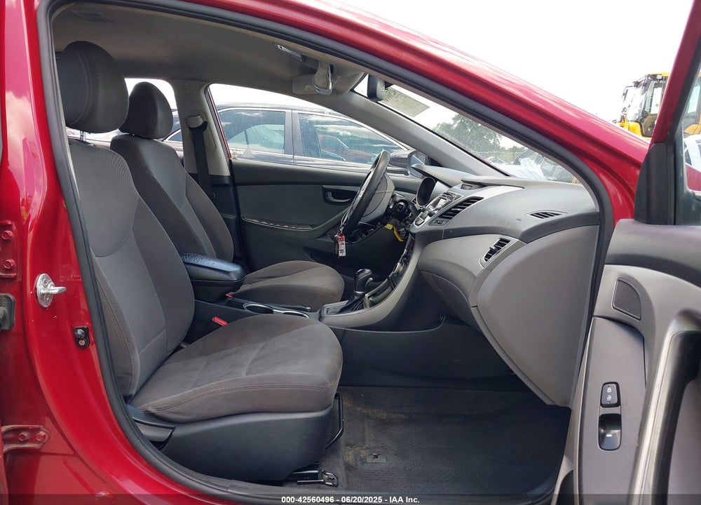 2016 HYUNDAI ELANTRA VIN: KMHDH4AE2GU589319