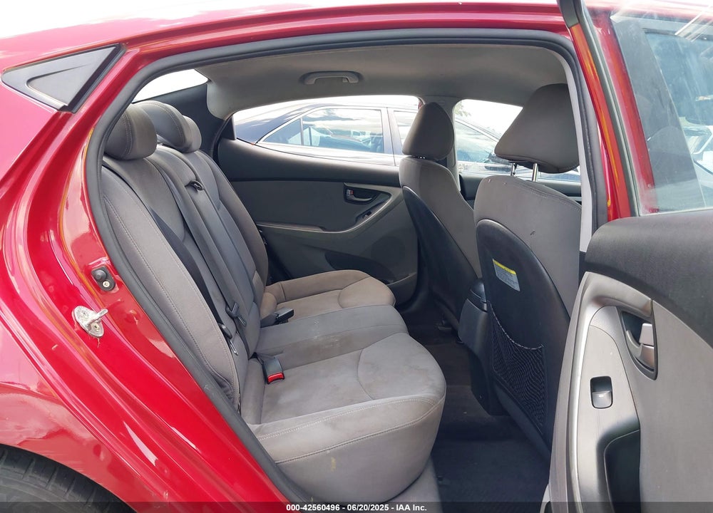 2016 HYUNDAI ELANTRA VIN: KMHDH4AE2GU589319