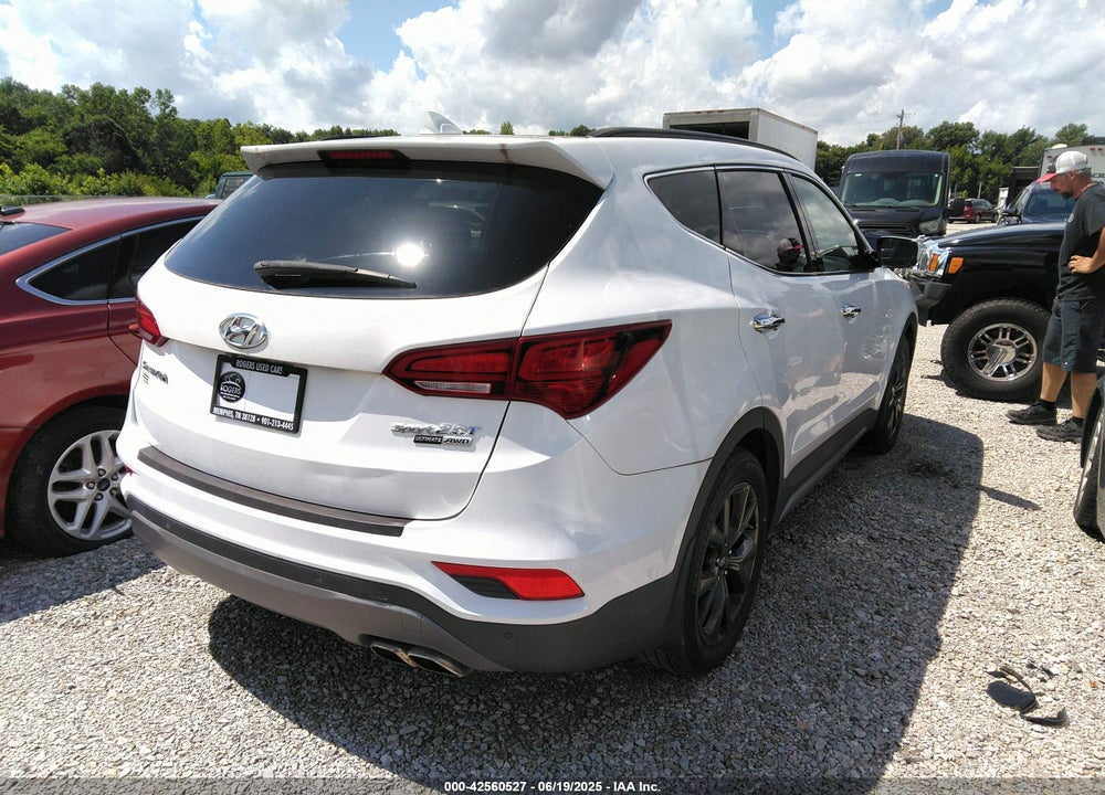 2017 HYUNDAI SANTA FE SPORT VIN: 5XYZWDLA6HG424631