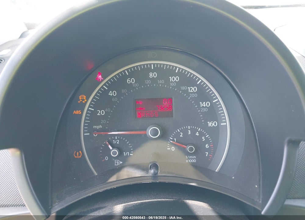 2010 VOLKSWAGEN NEW BEETLE 2.5L VIN: 3VWRG3AG8AM013672