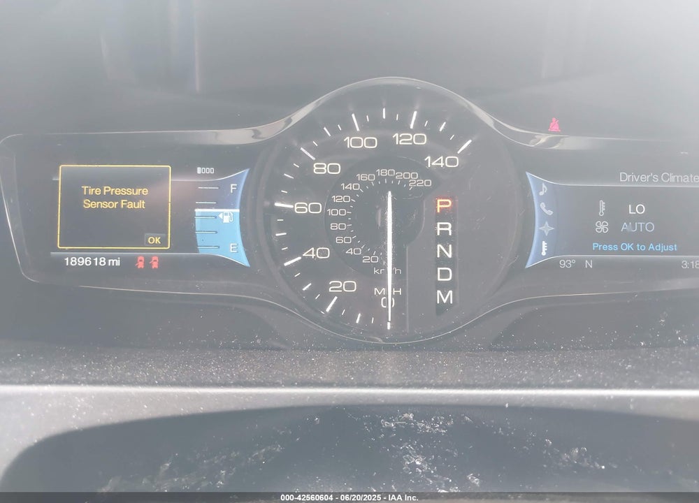 2011 LINCOLN MKX VIN: 2LMDJ8JK3BBJ03010