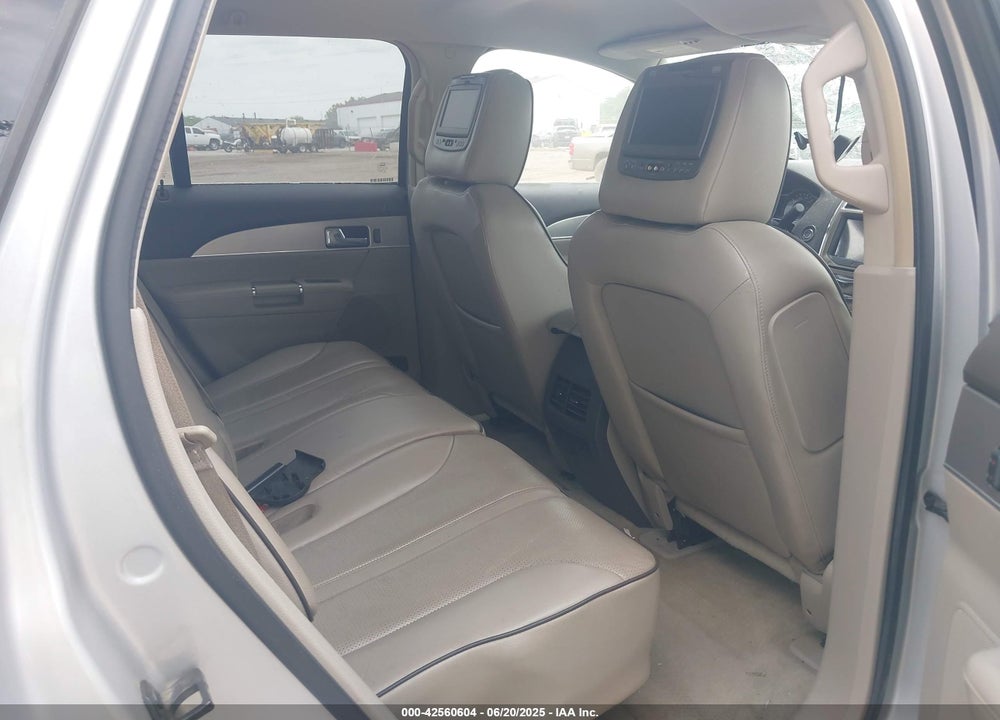 2011 LINCOLN MKX VIN: 2LMDJ8JK3BBJ03010