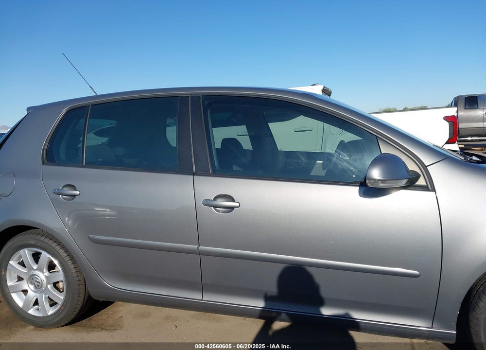 2008 VOLKSWAGEN RABBIT VIN: WVWDB71K18W259965