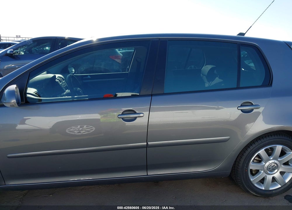 2008 VOLKSWAGEN RABBIT VIN: WVWDB71K18W259965