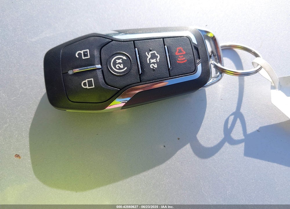 2014 LINCOLN MKZ HYBRID VIN: 3LN6L2LU6ER803720
