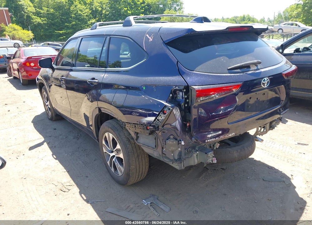 2022 TOYOTA HIGHLANDER VIN: 5TDHZRBH2NS597527