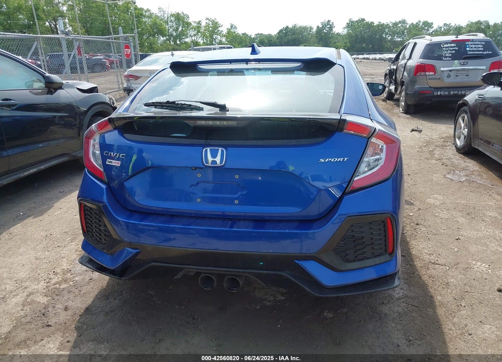 2018 HONDA CIVIC VIN: SHHFK7H4XJU214614