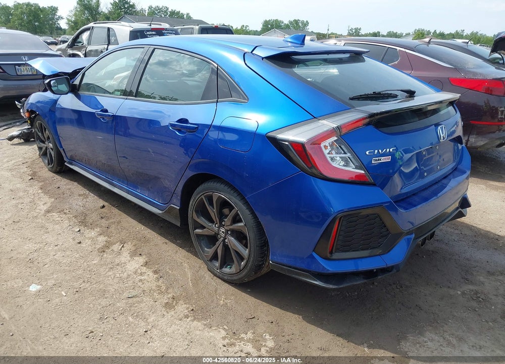 2018 HONDA CIVIC VIN: SHHFK7H4XJU214614