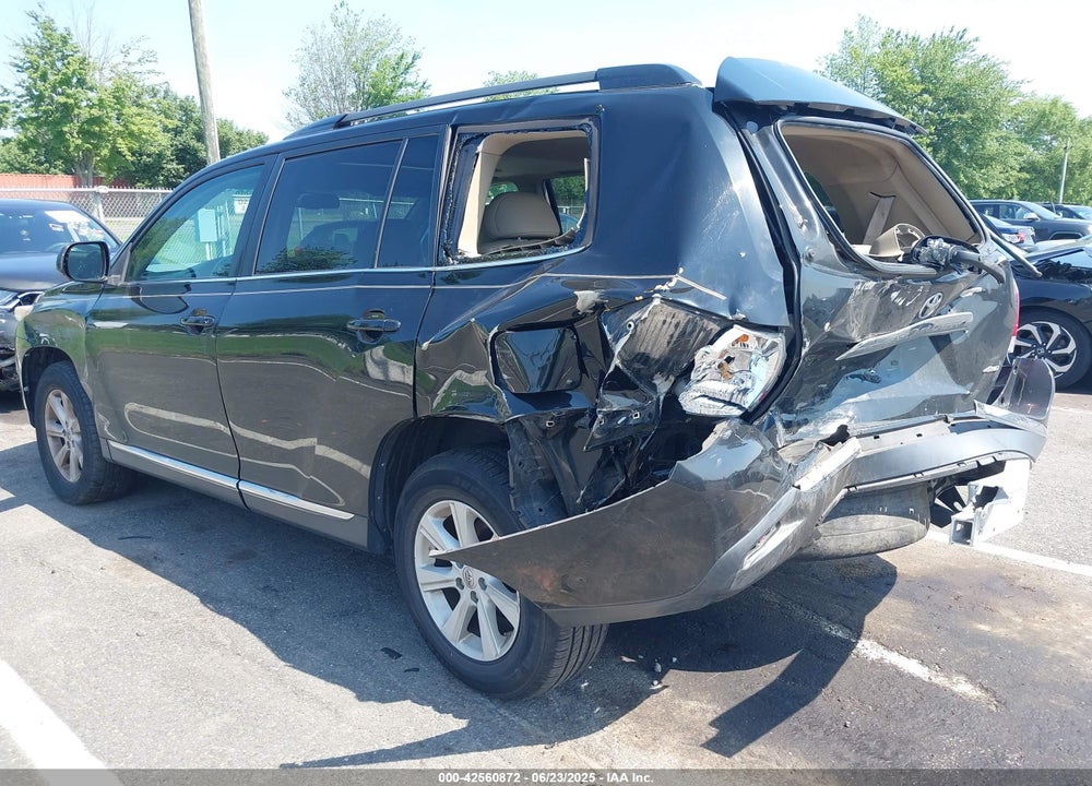 2013 TOYOTA HIGHLANDER VIN: 5TDBK3EH4DS189449