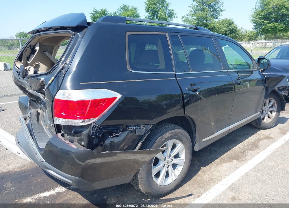 2013 TOYOTA HIGHLANDER VIN: 5TDBK3EH4DS189449