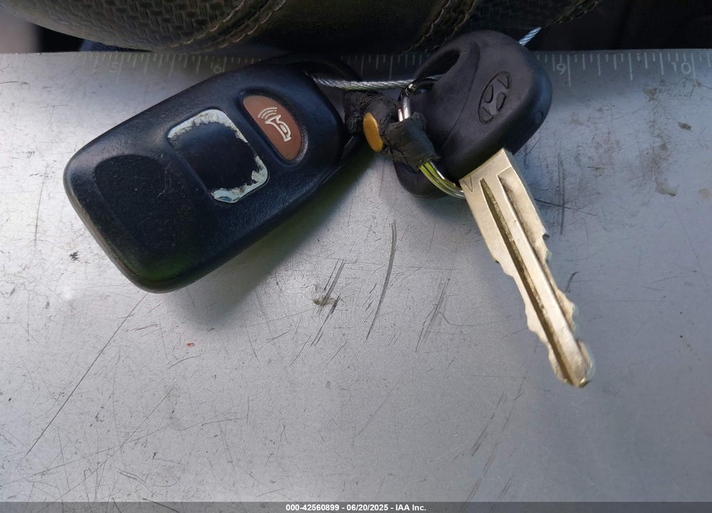 2010 HYUNDAI ACCENT SE VIN: KMHCN3AC1AU172732